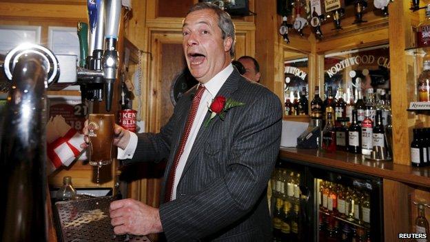 Nigel Farage in a Kent pub