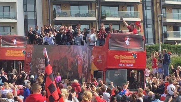 Ed Gould's picture of the Bournemouth bus