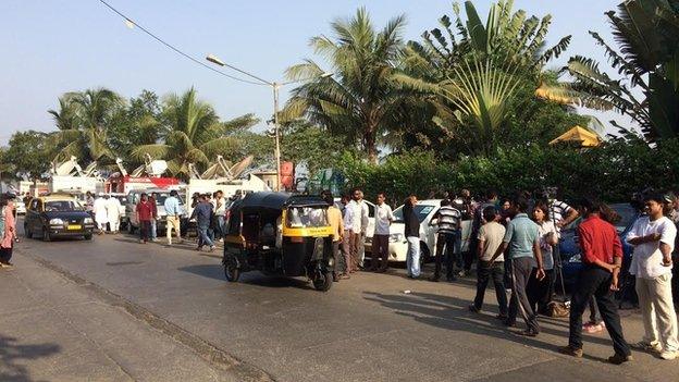 Crowd outside Salman Khan's house