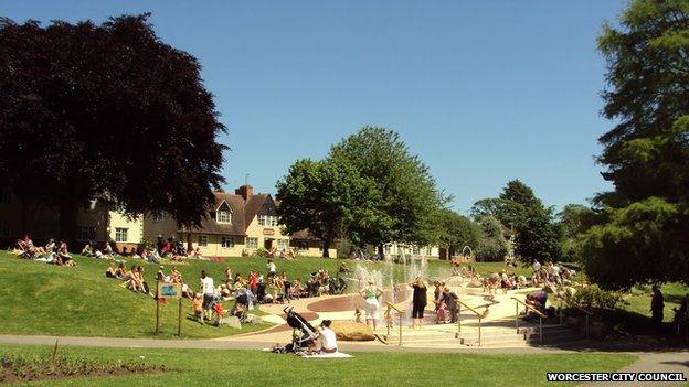 Gheluvelt Park water play area