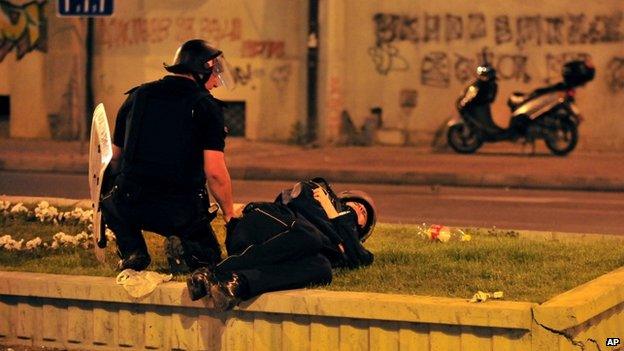 Policeman lies wounded in Skopje