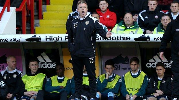 Crewe boss Steve Davis