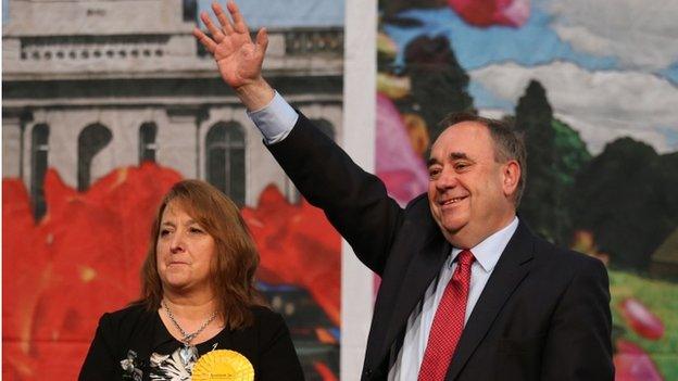 Alex Salmond on stage with Lib Dem Christine Jardine