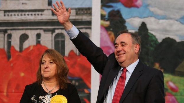 Alex Salmond on stage with Lib Dem Christine Jardine