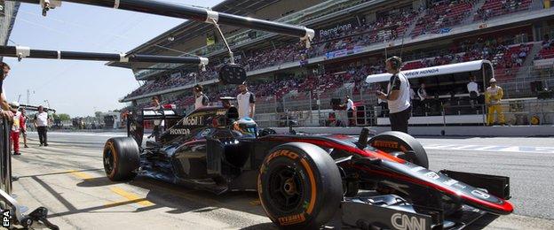 Fernando Alonso in action during qualifying