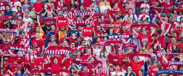 Crowd at New York Red Bulls v New York City