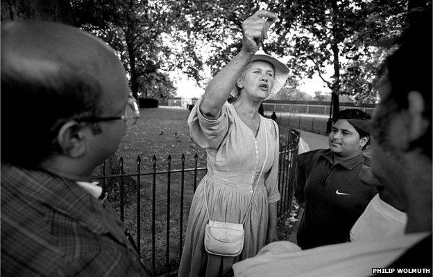 An Christian argues with hecklers at Speakers Corner, 2001