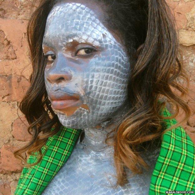 Make-up for a woman who turns into a snake