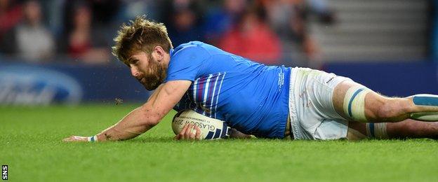 Richie Vernon scores for Scotland in the Glasgow Commonwealth Games