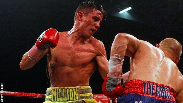 Anthony Crolla up against Gavin Rees