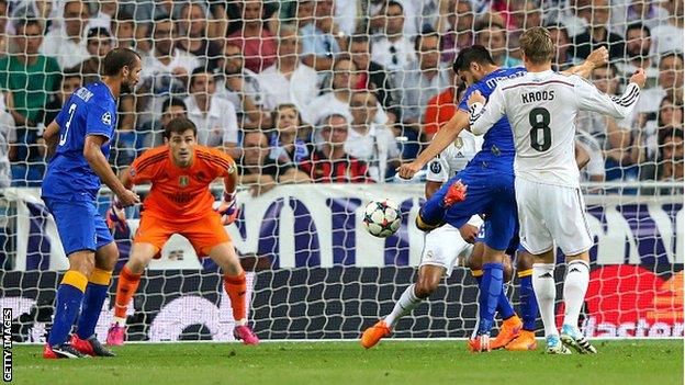 Alvaro Morato scores against his former club Real Madrid