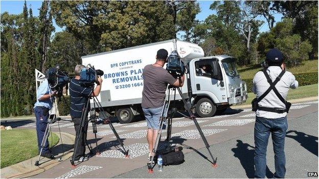 Media outside Johnny Depp's rented house in Coomera on the Gold Coast, Australia (14 May 2015)