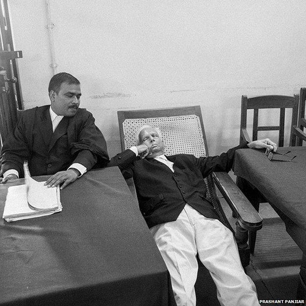 A lawyer napping at Patna High Court