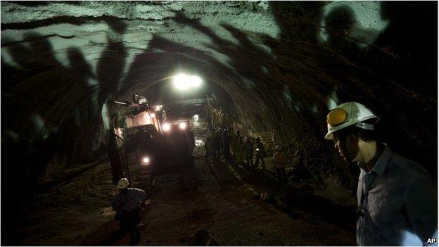 Digging tunnel in Brazil