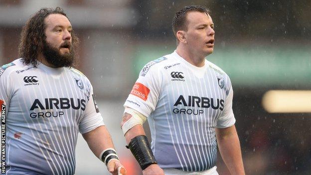 Prop Adam Jones (L) and fellow former Wales front-row Matthew Rees are both leaving Cardiff Blues