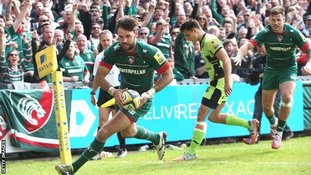 Niall Morris scores Leicester's second try against Northampton