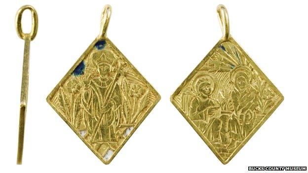 Medieval pendant