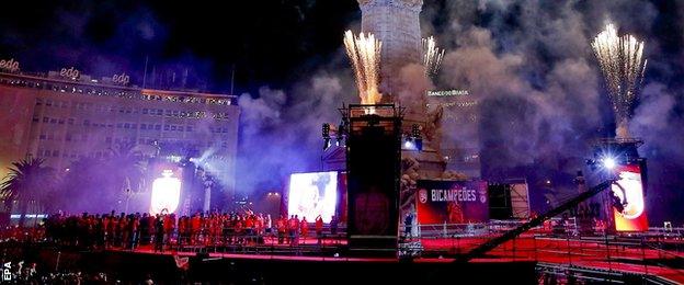 Benfica players celebrate