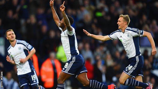 Saido Berahino celebrates a goal