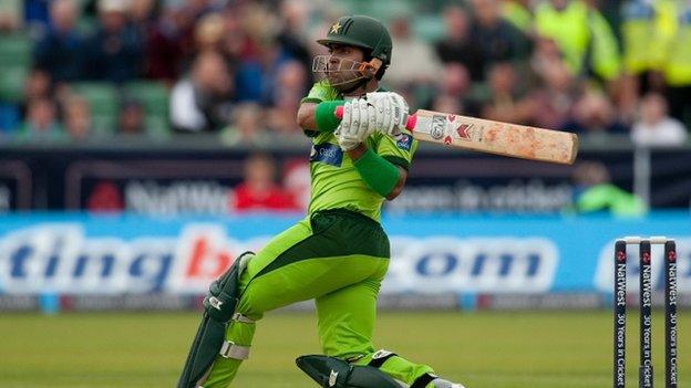 File photo dated 10-09-2010 of Pakistan"s Umar Akmal bats. PRESS ASSOCIATION Photo. Issue date: Wednesday May 13, 2015. Leicestershire have signed Pakistan batsman Umar Akmal as cover for part of this summer"s NatWest T20 Blast.