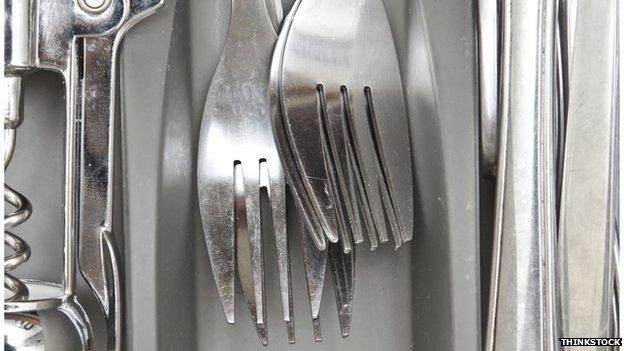 Cutlery drawer