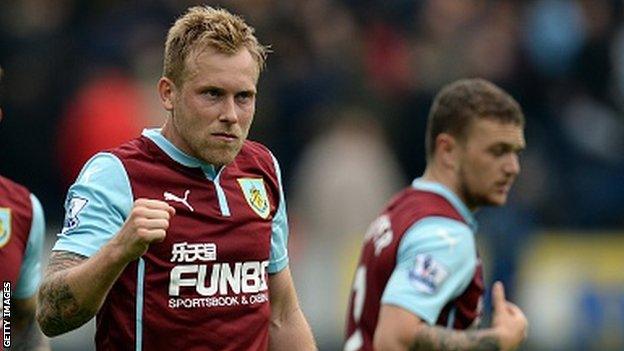 Scott Arfield celebrates with Burnley