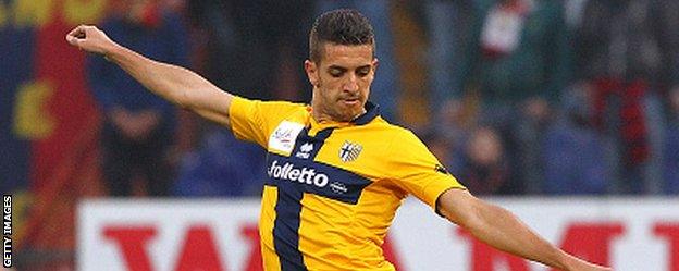 Zouhair Feddal in action for Parma