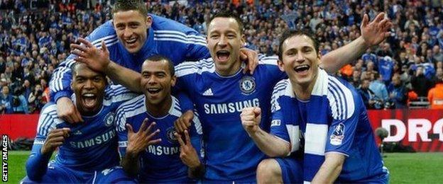 Chelsea celebrate winning the 2012 FA Cup final