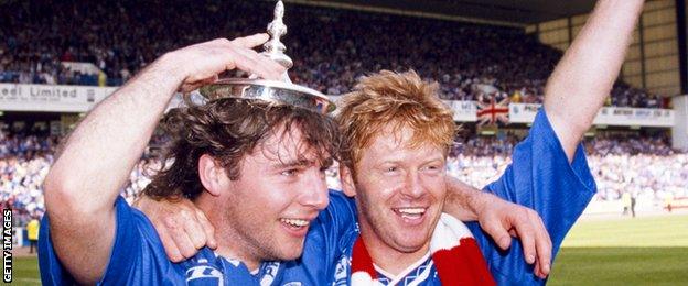 Mo Johnston