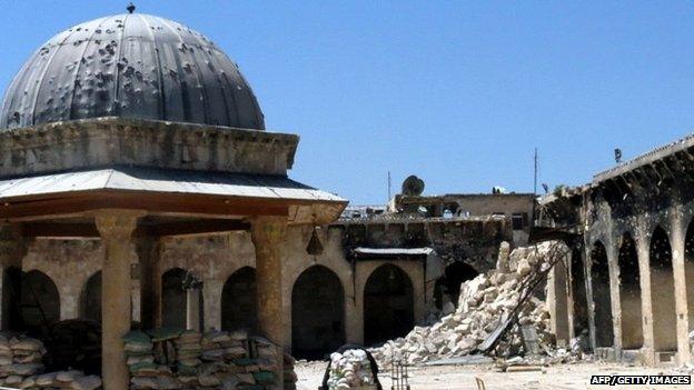 A picture taken on April 25, 2013 shows the rubble of the minaret of Aleppo"s ancient Umayyad mosque