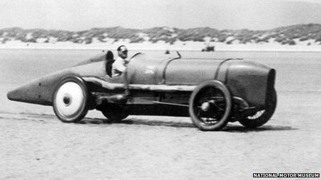 Malcolm Campbell in Pendine