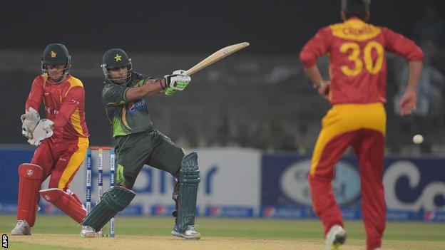 Pakistan batsman Umar Skmal