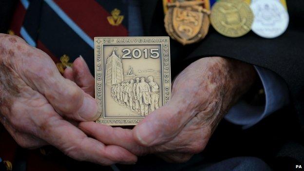 Veterans' commemorative plaque of Dunkirk