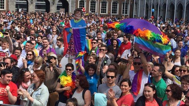 Large crowds have gathered at Dublin Castle ahead of the result