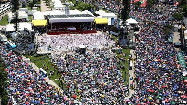 Catholics at beatification ceremony for Romero