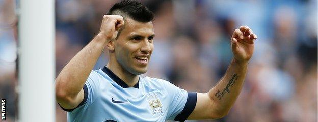 Sergio Aguero scores