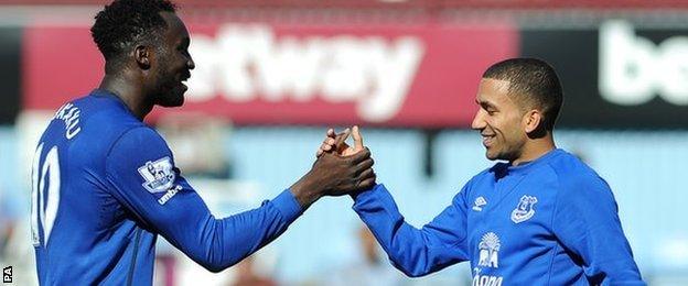 Romelu Lukaku and Aaron Lennon