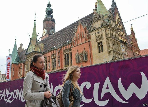 Wroclaw street scene, 2012