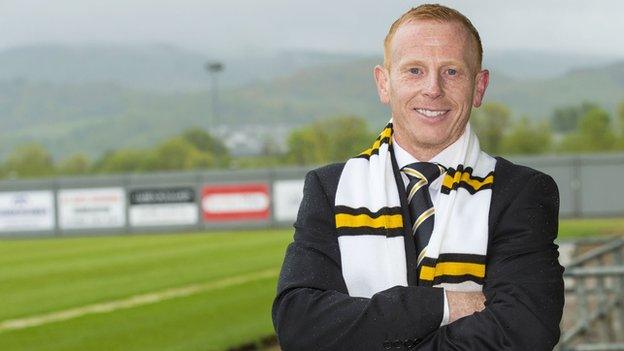 Stevie Aitken sports Dumbarton colours