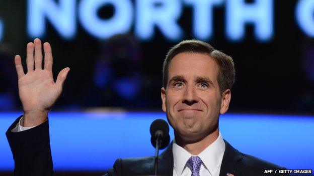 Beau Biden raises hand during speech 06 September 2012