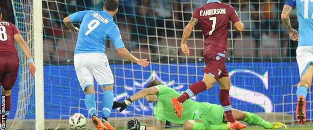 Gonzalo Higuain scores for Napoli