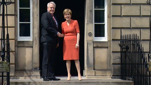 Carwyn Jones meets Nicola Sturgeon in Edinburgh in June 2015