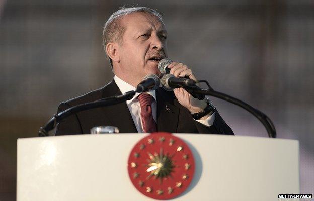 Turkey's President Tayyip Erdogan addresses his supporters during a ceremony to mark the 562nd anniversary of the conquest of the city by Ottoman Turks on May 30, 2015 in Istanbul