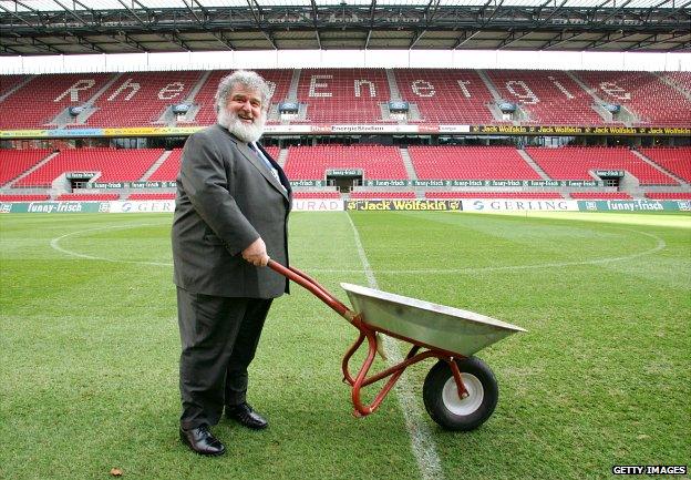 Chuck Blazer on the pitch at Cologne's Rhein Energie Stadion - 21 January 2005