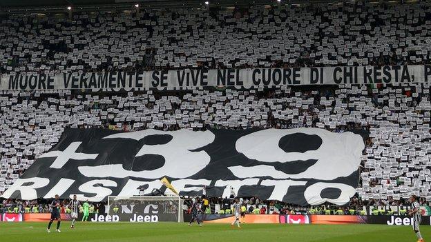 Juventus fans remember the Heysel disaster