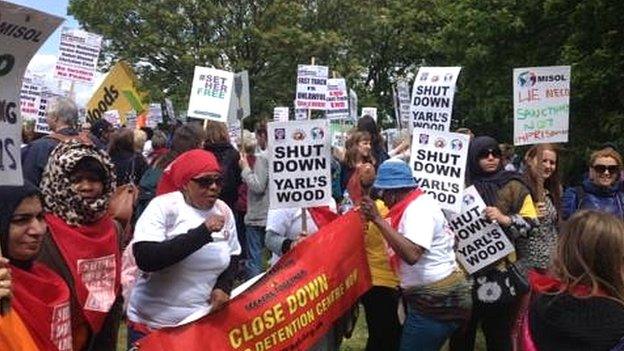 Protest at Yarl's Wood