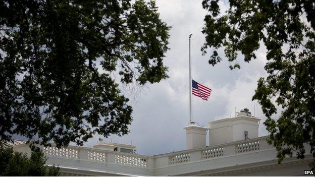 The flag on top of the White House flies at half-mast in honour of Beau Biden (06 June 2015)