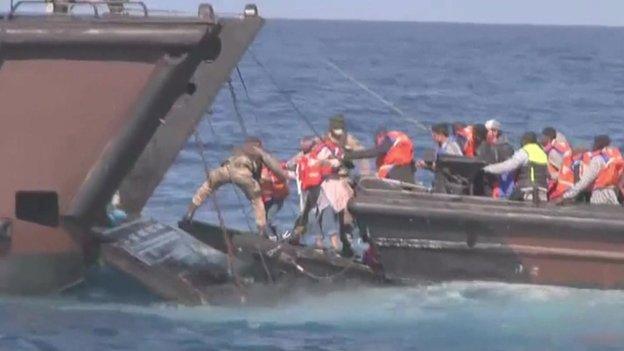 Migrants rescued from boat