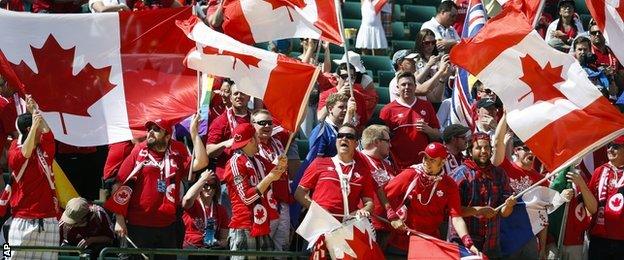 Canada fans