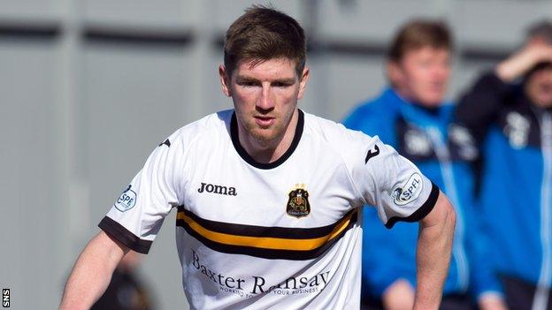 Mark Wilson in action for Dumbarton